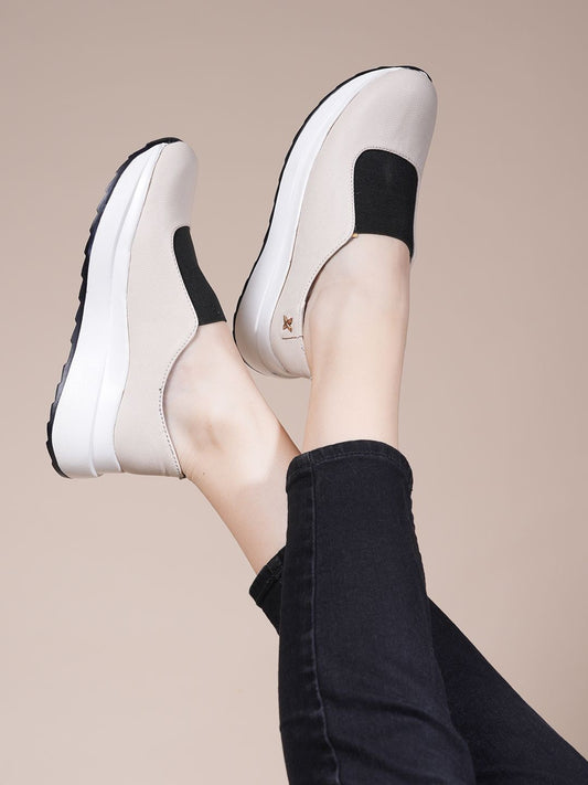 Roadster The Lifestyle Co Textured Casual Slip-On Sneakers