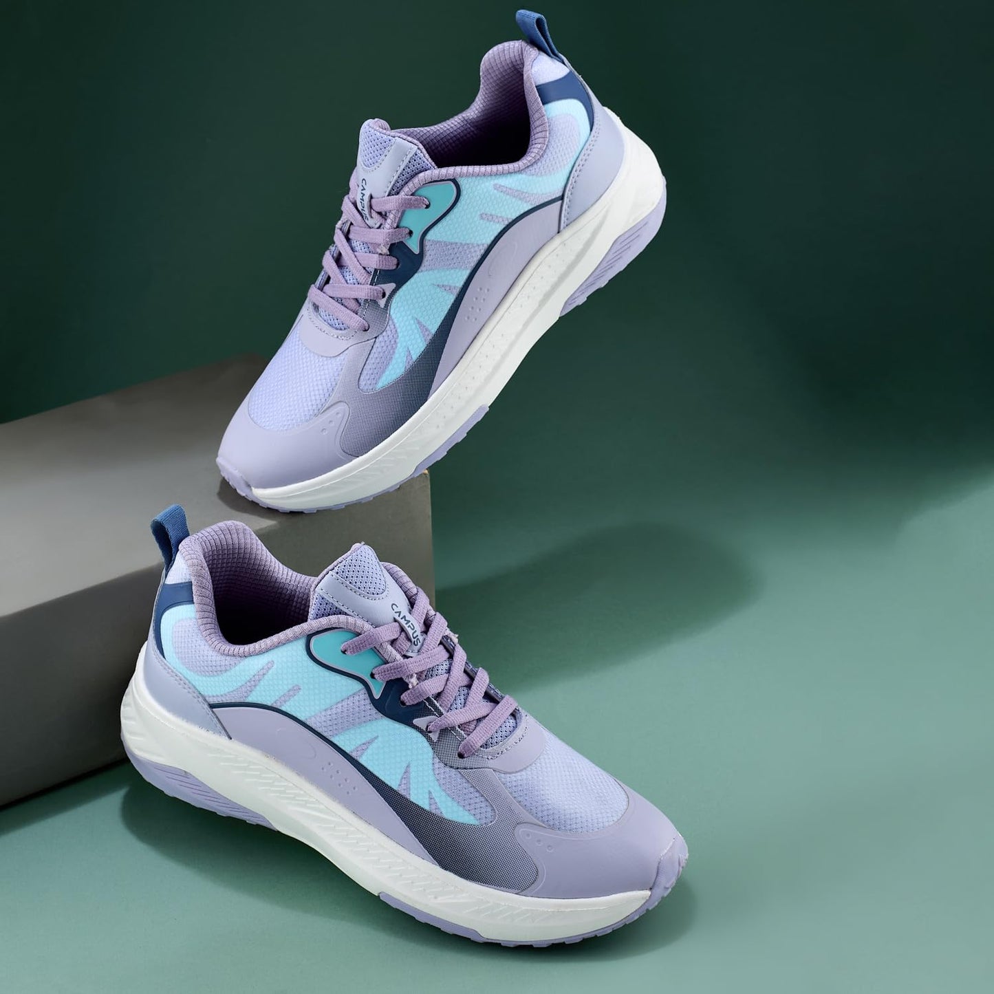 Campus Fable Running Shoes